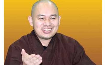 Thượng tọa Thích Đức Thiện - trả lời phỏng vấn tại Diễn đàn Phật giáo thế giới lần thứ 5 tại Trung Quốc. 