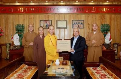 Phó Chủ tịch QH thăm Ban trị sự Phật giáo tỉnh Thái Nguyên. 
