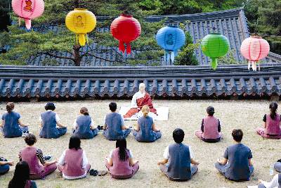 “Tập sống trong chùa” tại Triều Tiên