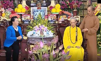 Chủ tịch Quốc hội Nguyễn Thị Kim Ngân thăm, chúc mừng Đại lão Hòa thượng Thích Phổ Tuệ - Pháp chủ Giáo hội Phật giáo Việt Nam